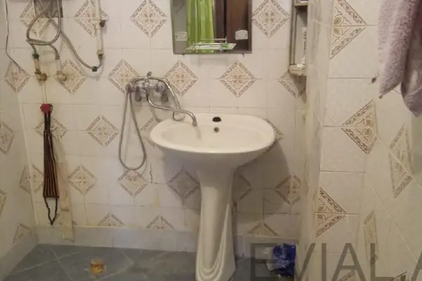 4 otaqlı mənzil Xətai rayonunda, 105 m², köhnə tikili - satılır