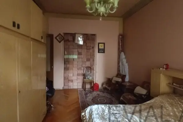 3 otaqlı mənzil Nəsimi rayonunda, 91 m², köhnə tikili - satılır
