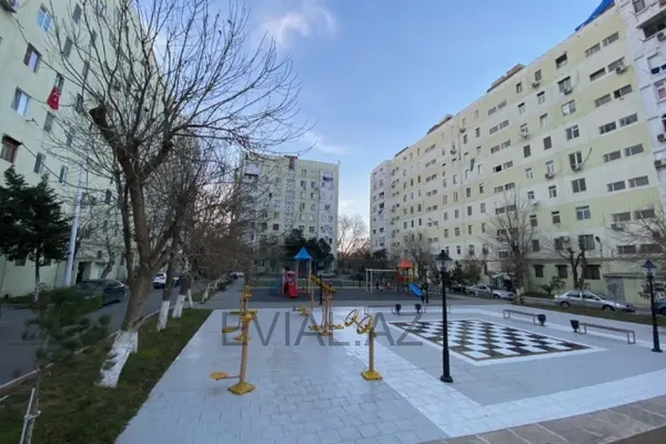 3 otaqlı mənzil Səbail rayonunda, 80 m², köhnə tikili - satılır