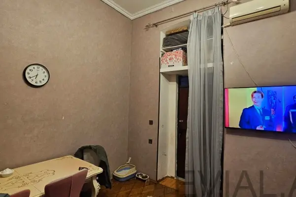 2 otaqlı mənzil Səbail rayonunda, 55 m², köhnə tikili - satılır