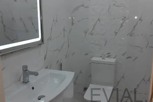 3 otaqlı mənzil Səbail rayonunda, 100 m², yeni tikili - kirayə