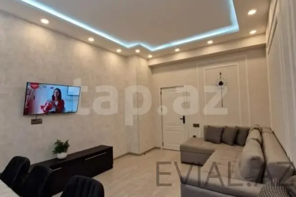 Advertisement - Image 1